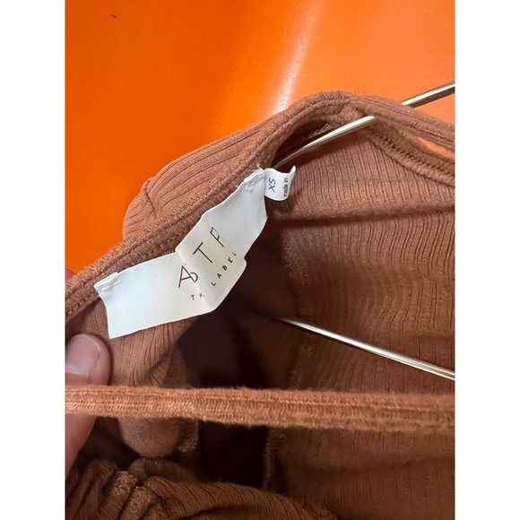 ASTR Shirt Womens XS Brown Long Sleeve Ribbed Open Back Crop Top Lace Up - Picture 6 of 6